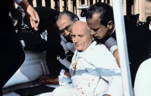 Pope John Paul II collapses after being shot on May 13, 1981, in St. Peter’s Square. Audycje Radiowe/YouTube.